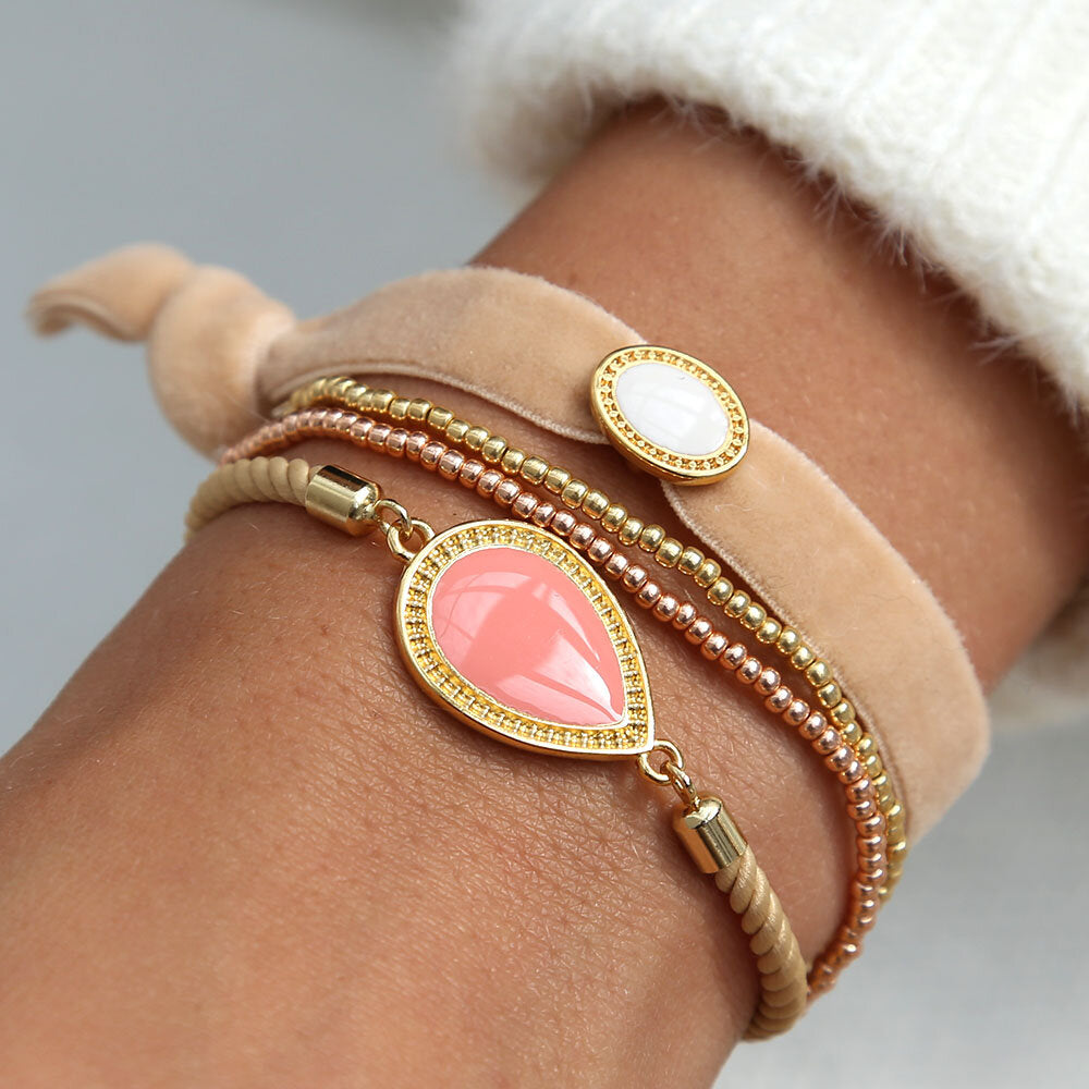 Velvet bracelet charm cream