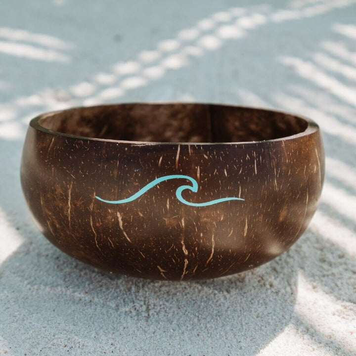 Salty Luxe wave coconut bowl &amp; spoon combo limited edition