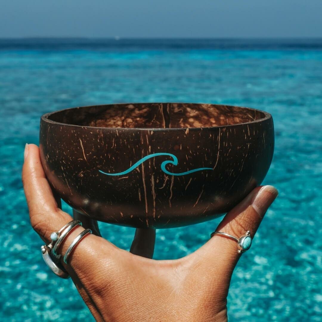 Salty Luxe wave coconut bowl &amp; spoon combo limited edition