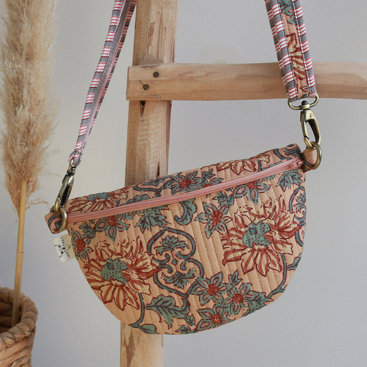 Crossbody bag flower beige