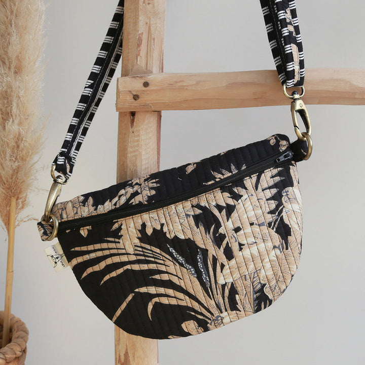 Crossbody bag leaves black