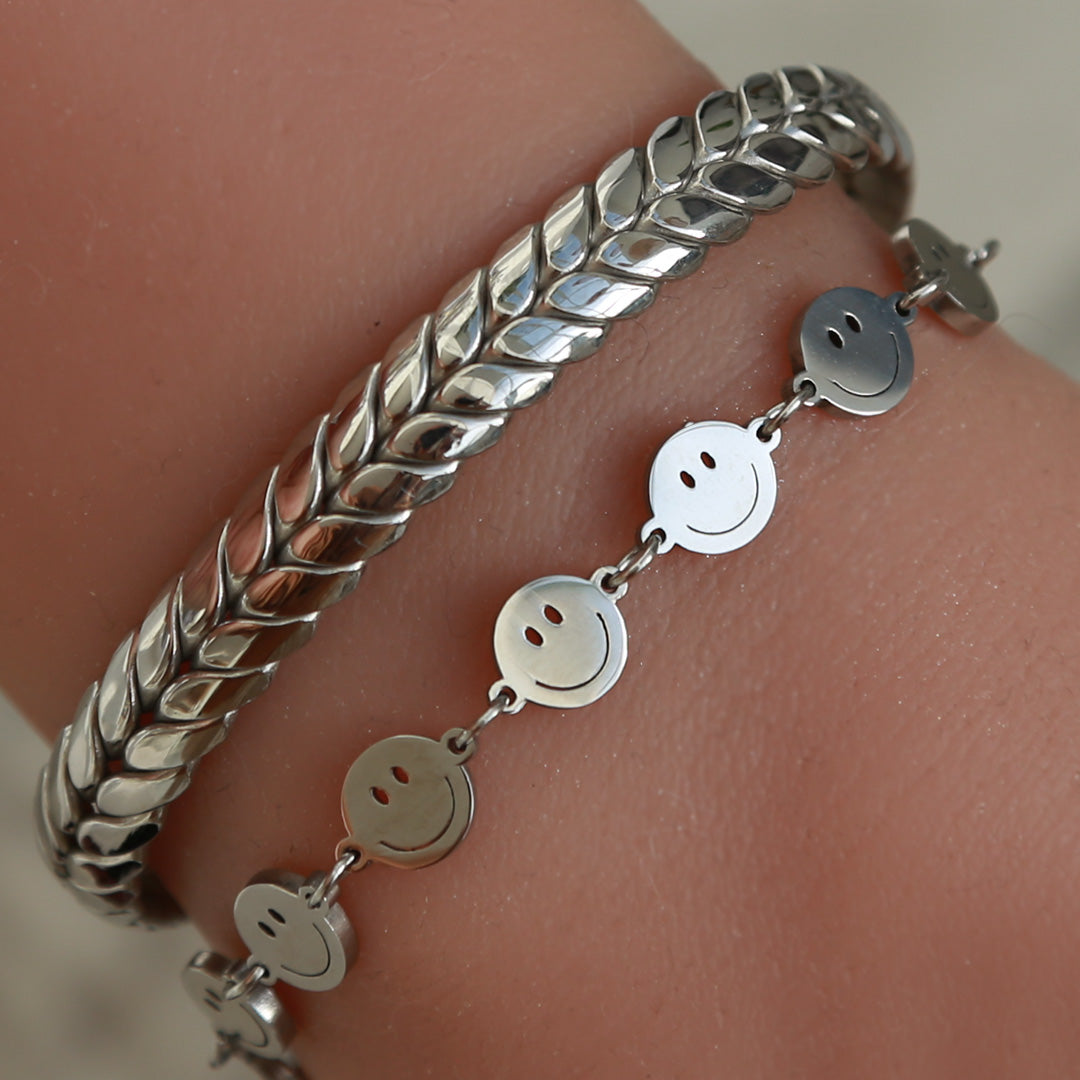 Silver bracelet smiley